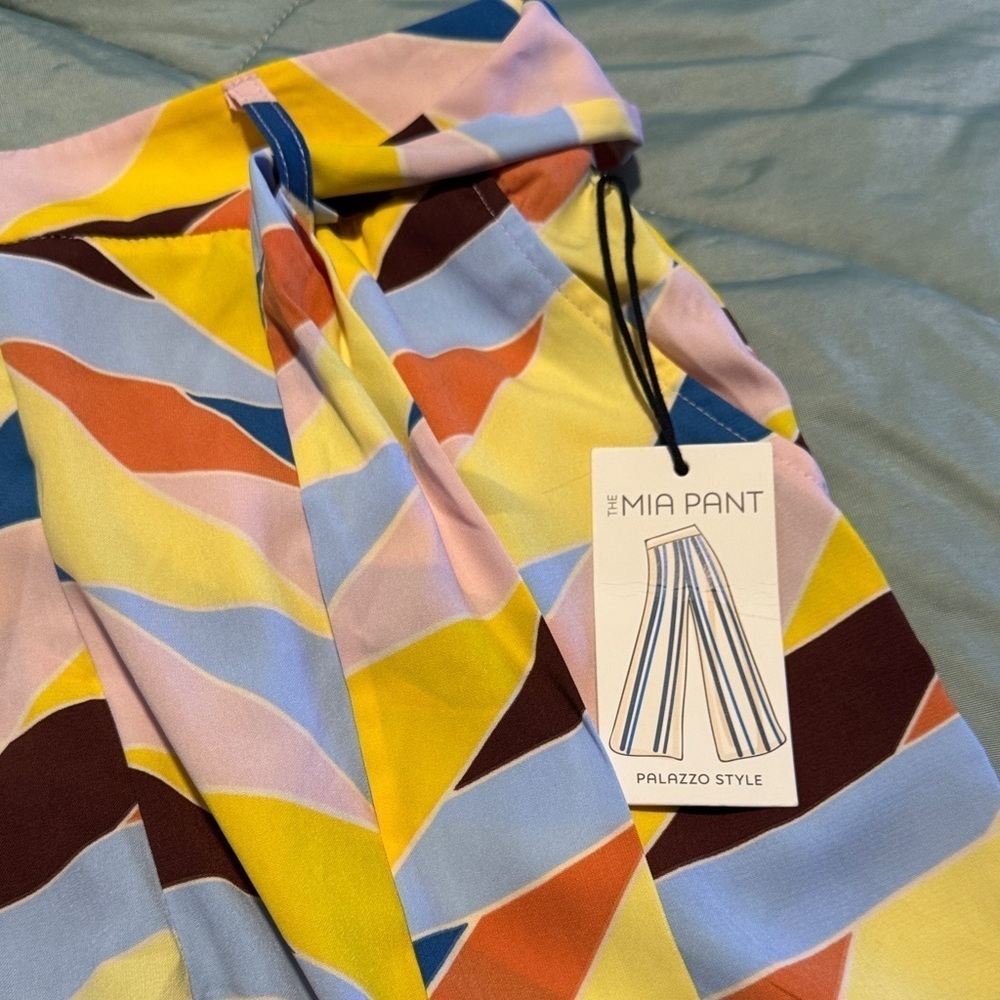 Colorful Geometric Patterned Pants - Picture 3 of 7